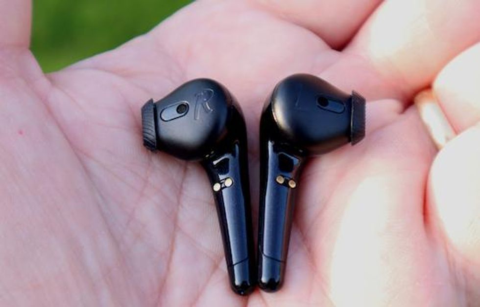 1More Stylish True Wireless earbuds