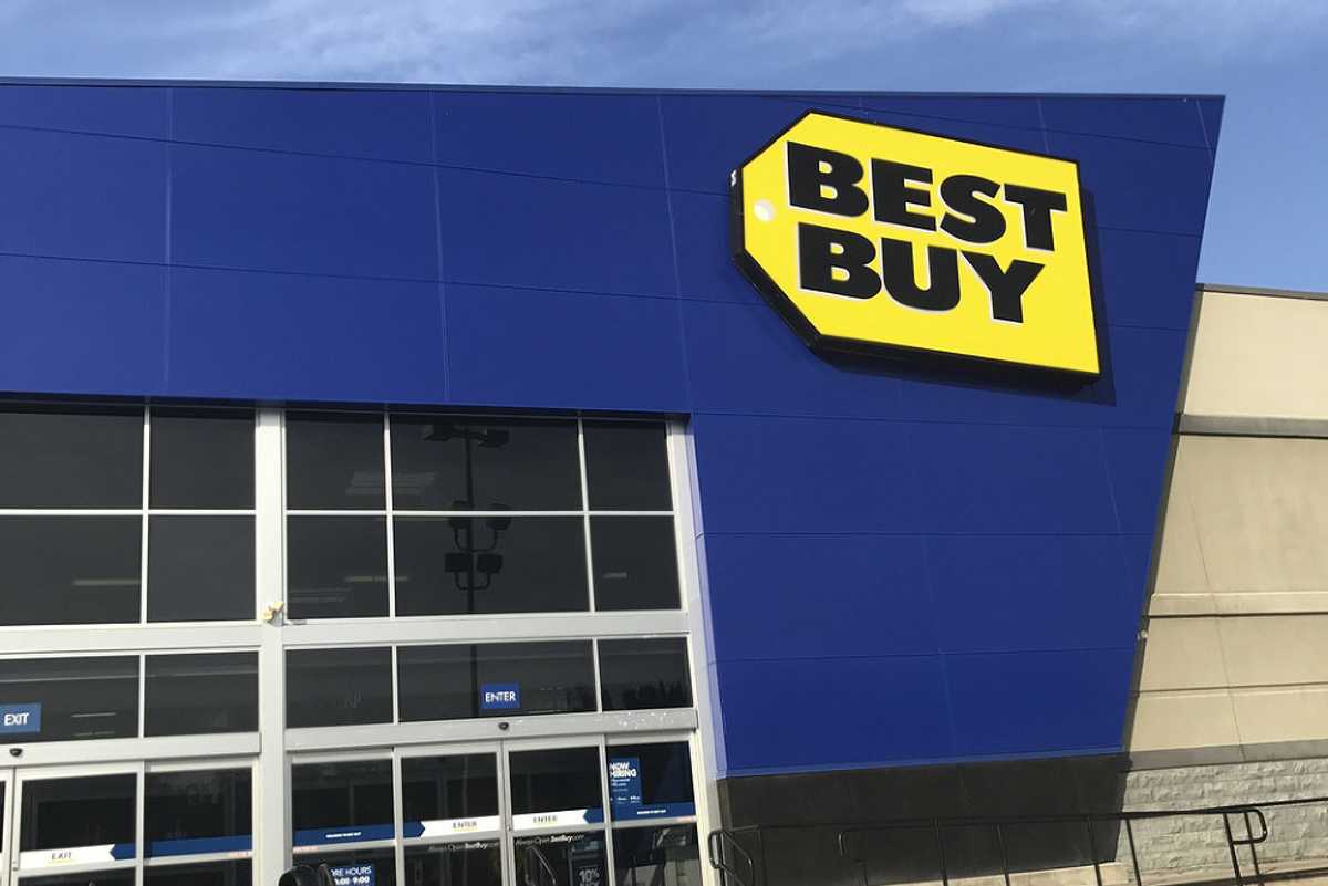 A photo of Best Buy stores that lets you look at physical smart home devices before you buy them