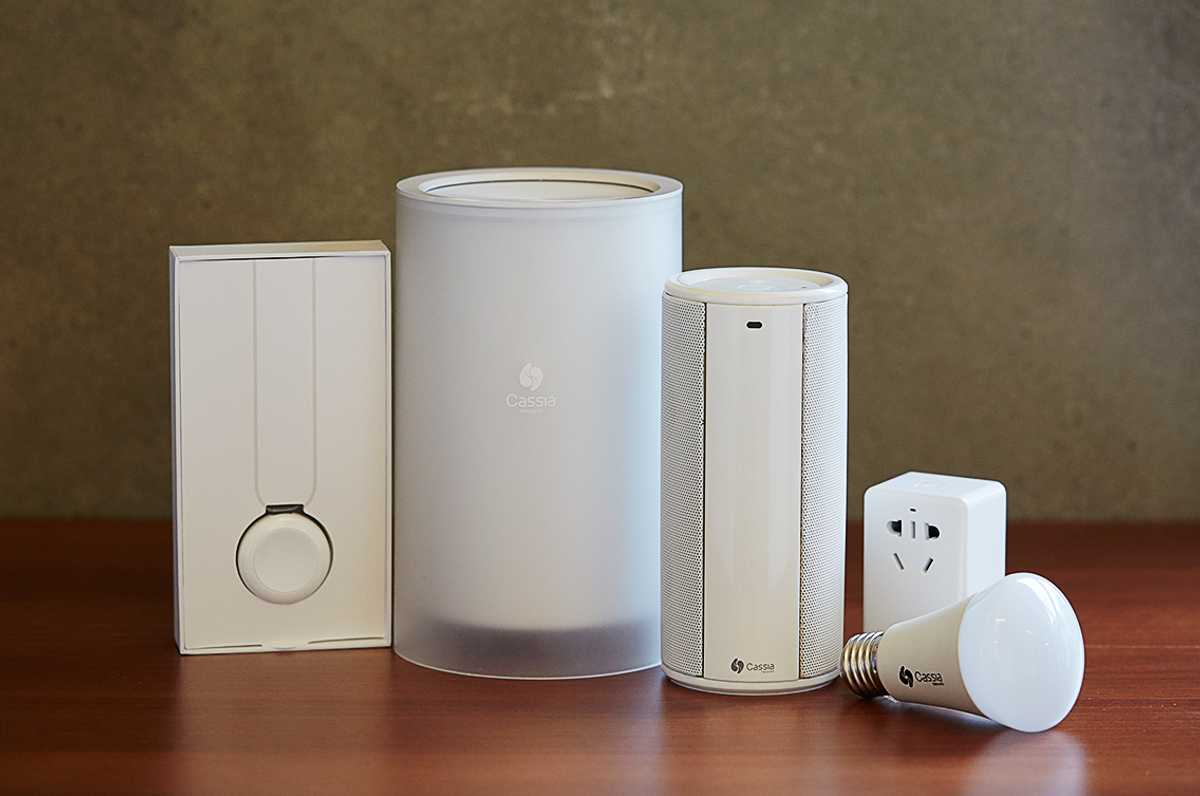 a photo of Cassia Hub and devices