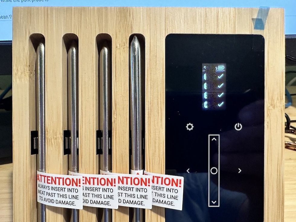 a photo of display screen on MEATER Block