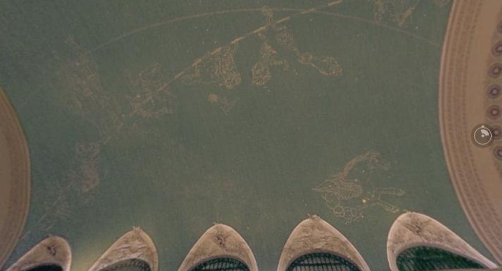 a photo of Grand Central ceiling