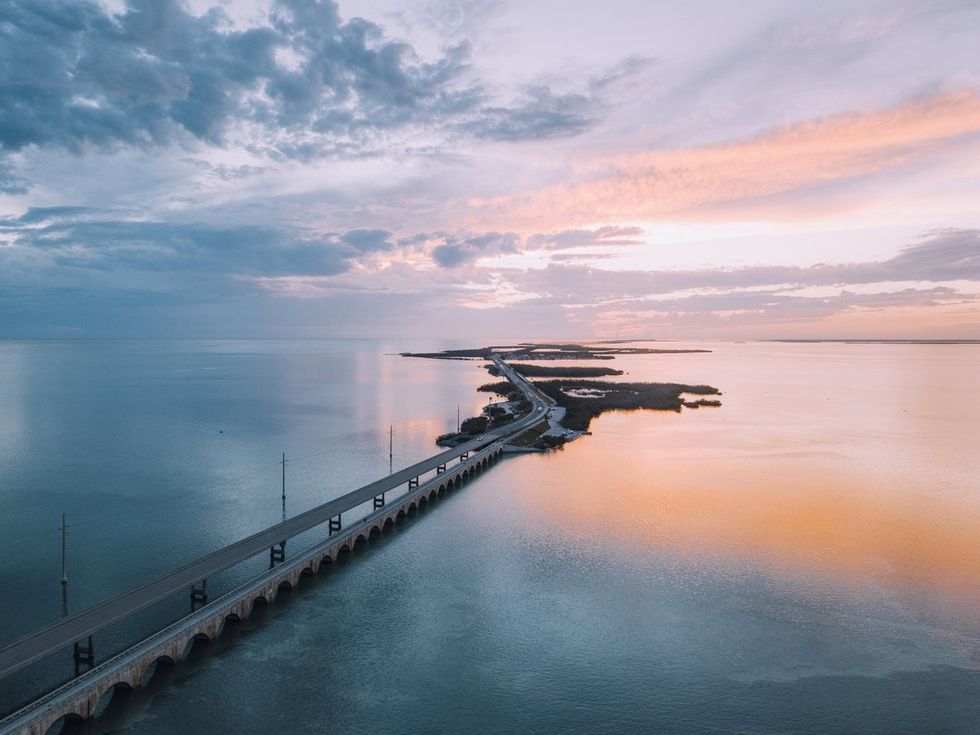 a photo of seven mile bridge in Florida Keys, FL