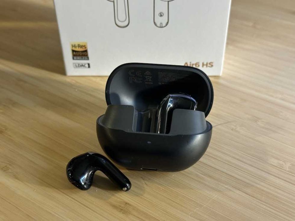 a photo of SOUNDPEATS Air6 HS Wireless Earbuds and charging case