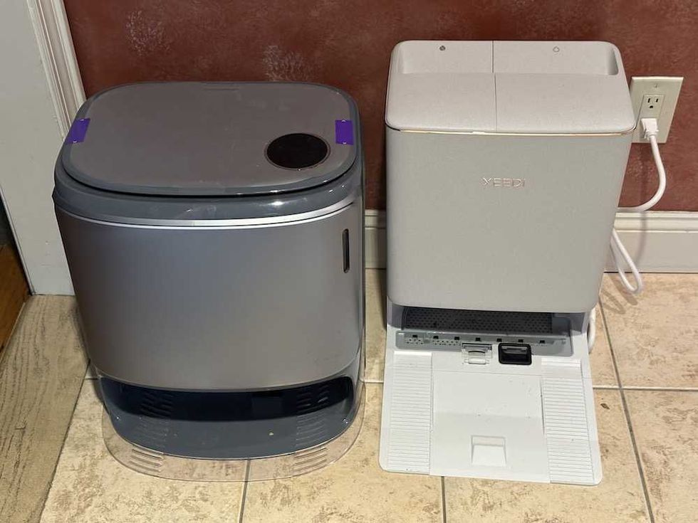 a photo of the self-emptying stations for Yeedi and Narwal