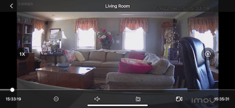 a Screenshot from Imou app showing room during daytime
