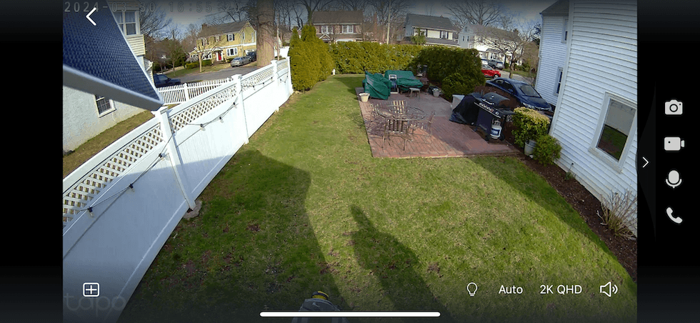 a screenshot of live video feed from TC85 camera at 2k QHD resolution during the day