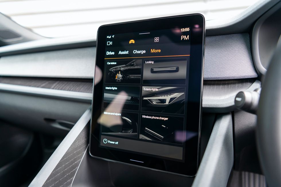Android Automotive in the Polestar 2