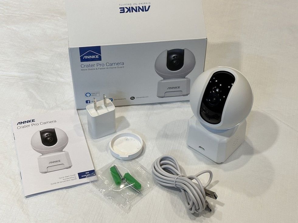 Annke Crater Pro Dual-Band WiFi Indoor Camera. unboxed