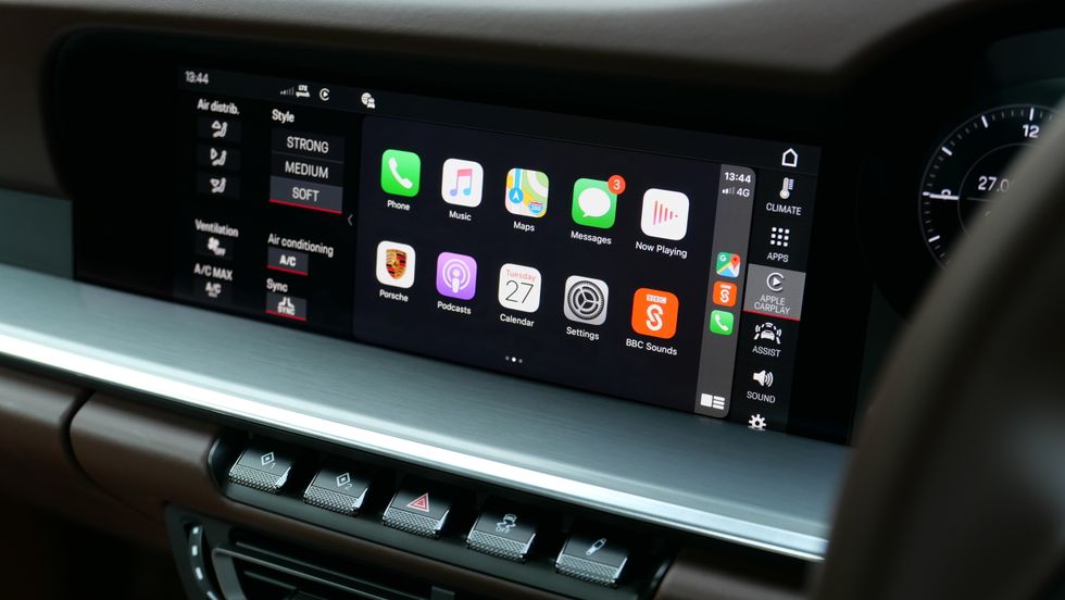 Apple CarPlay with iOS 13