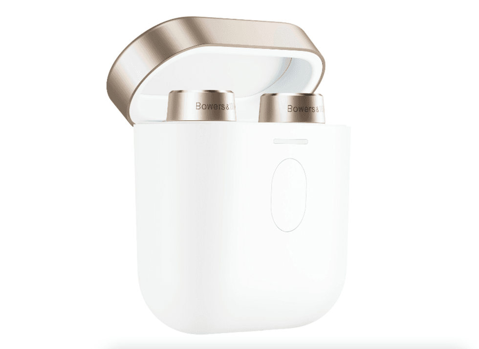 Bowers & Wilkins PI7 earphones and charge case