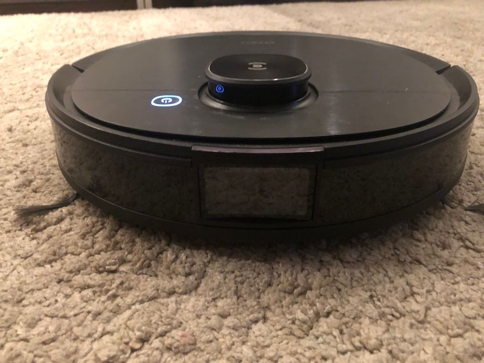 Ecovacs Deebot Ozmo T8 AIVI
