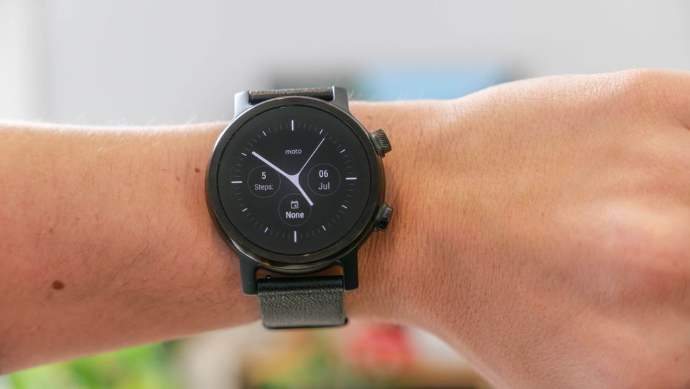 2019 Moto 360 smartwatch