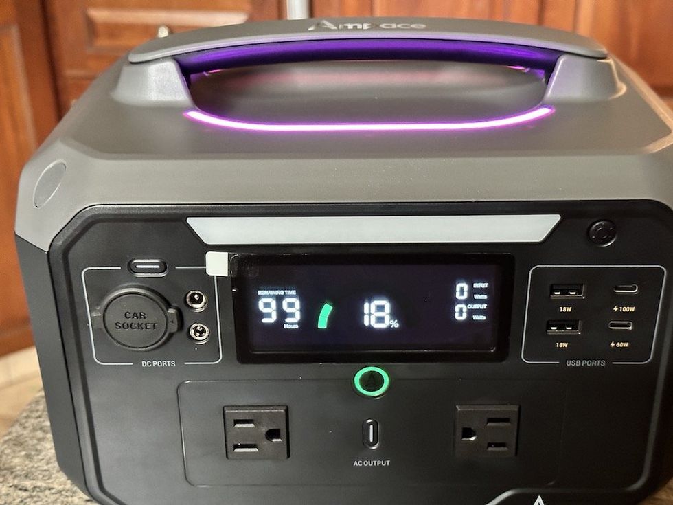 front view of Ampace Andes 600 Pro