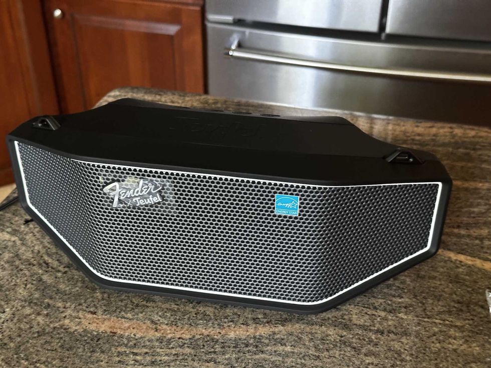Front view photo of Fender Teufel Rockster Cross