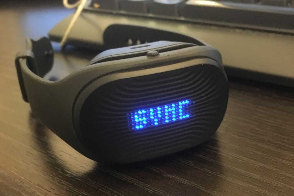 Healbe GoBe2 wearable photo