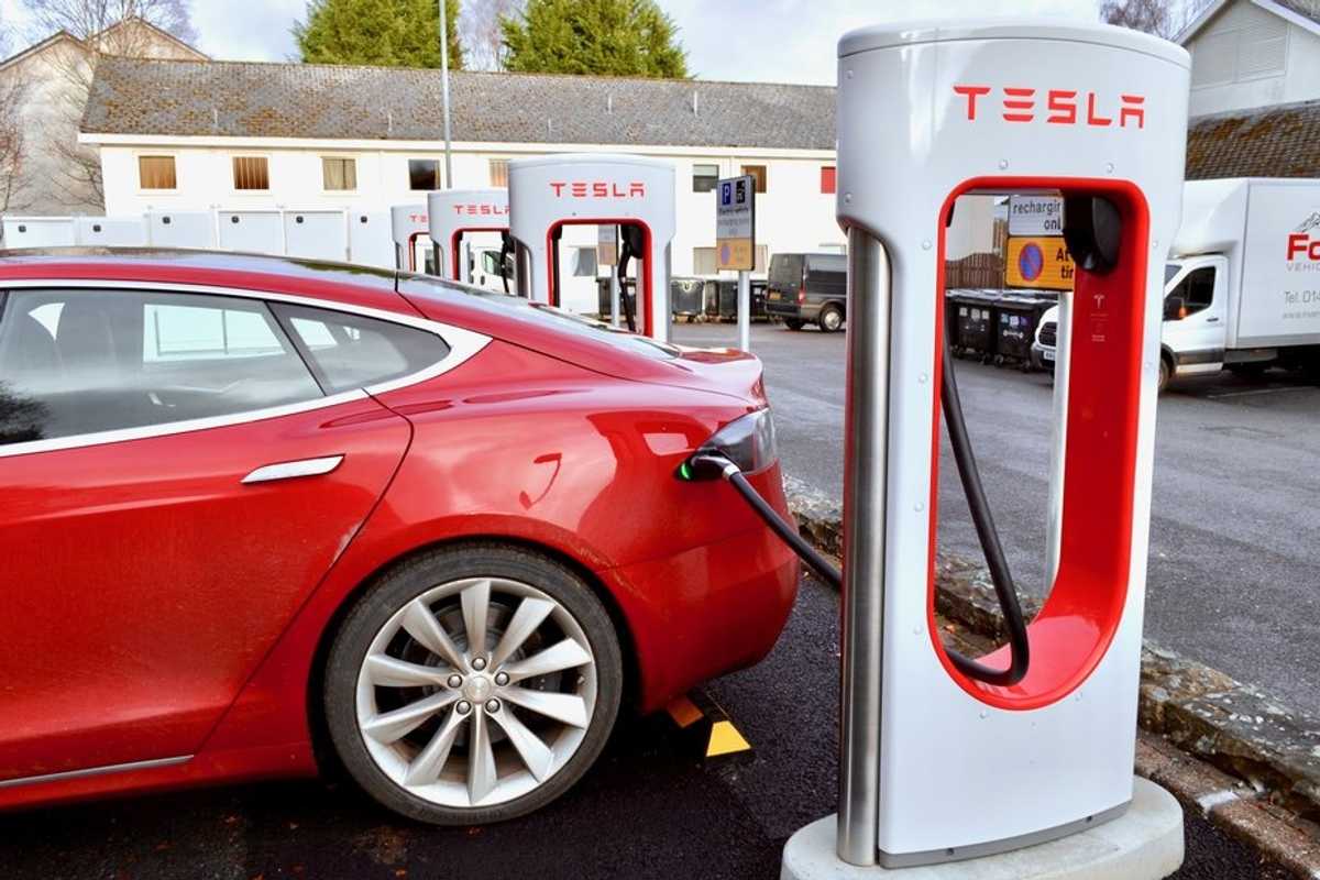 Google Maps now shows electric car charging stations