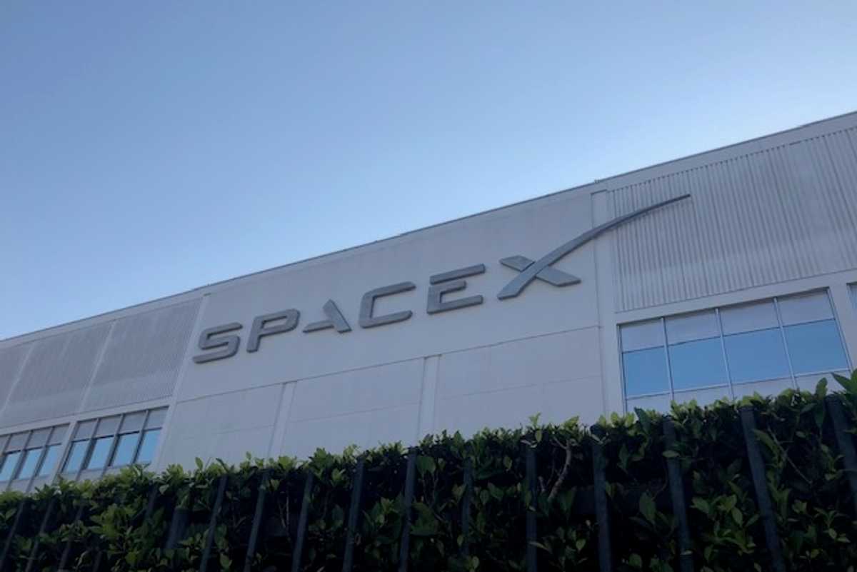 Micro-drones, SpaceX heads back to space and Apple makes TV