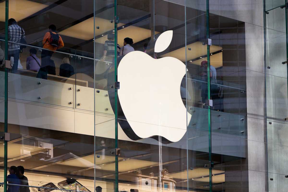 Apple is considering a folding smartphone - and it looks nothing like the Samsung Galaxy Fold