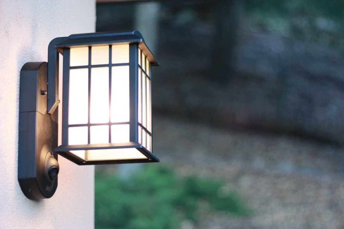 Review Maximus Smart Security Light For Today's Smart Home
