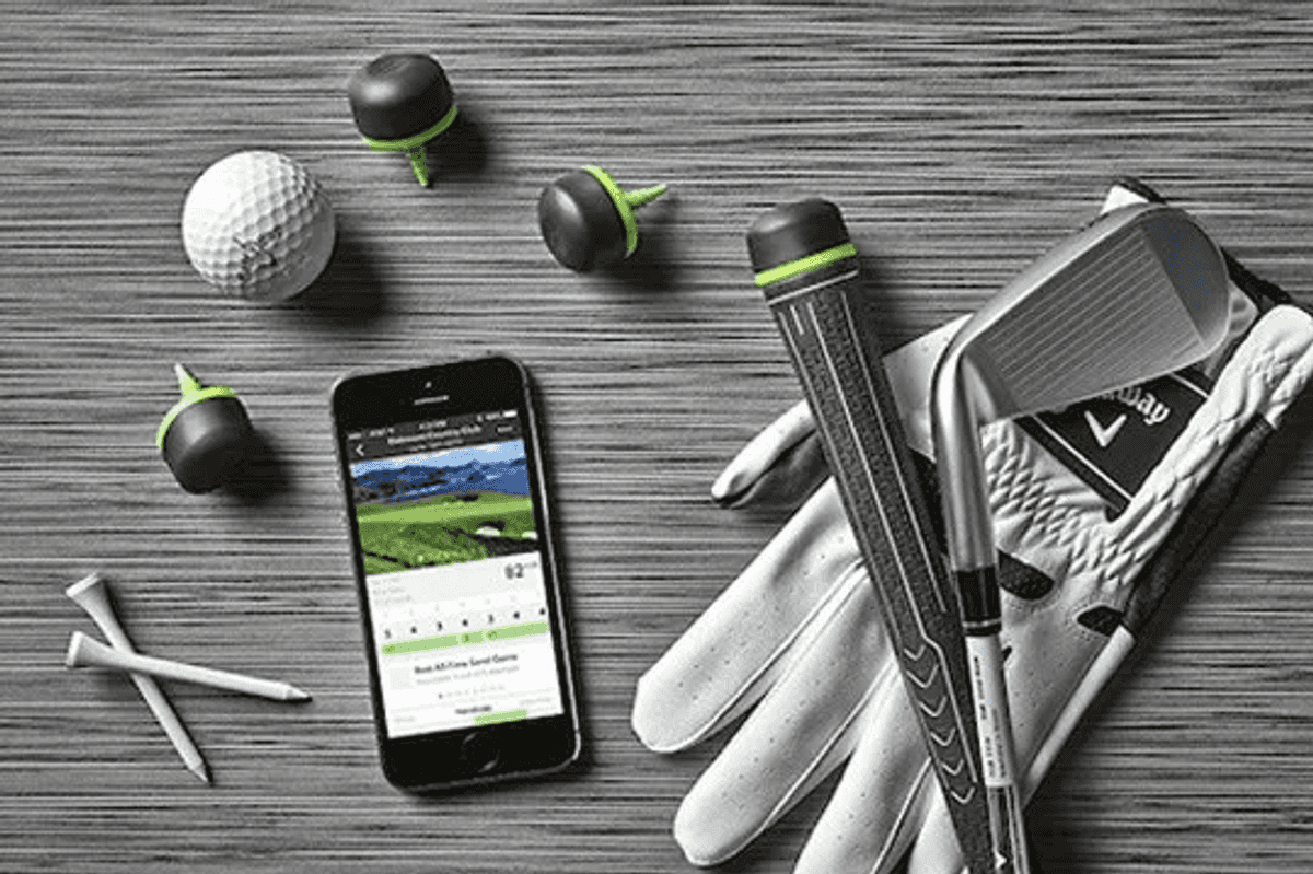 Holiday Gift Guide For Sports Fans and Fitness Fanatic 2016