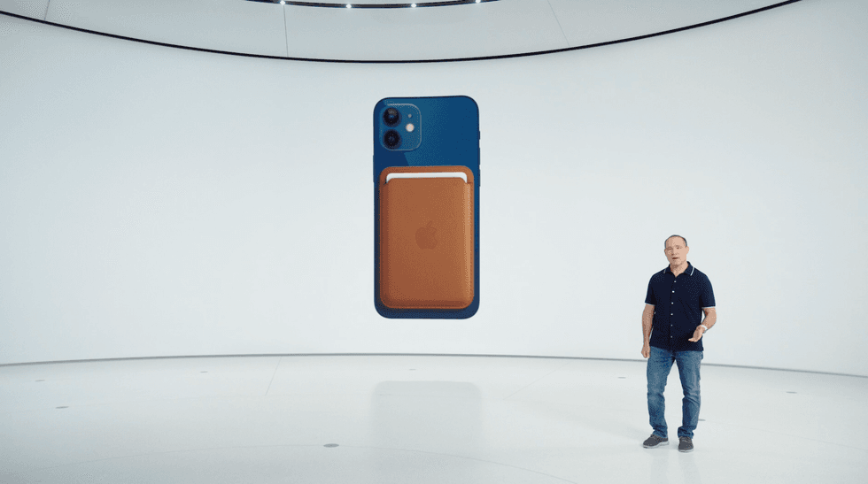 iPhone 12 MagSafe card holder