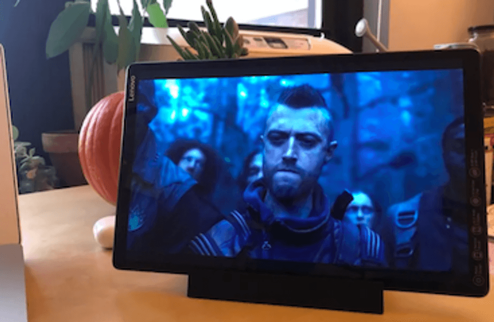 Lenovo Smart Tab M8 vs M10 FHD Plus