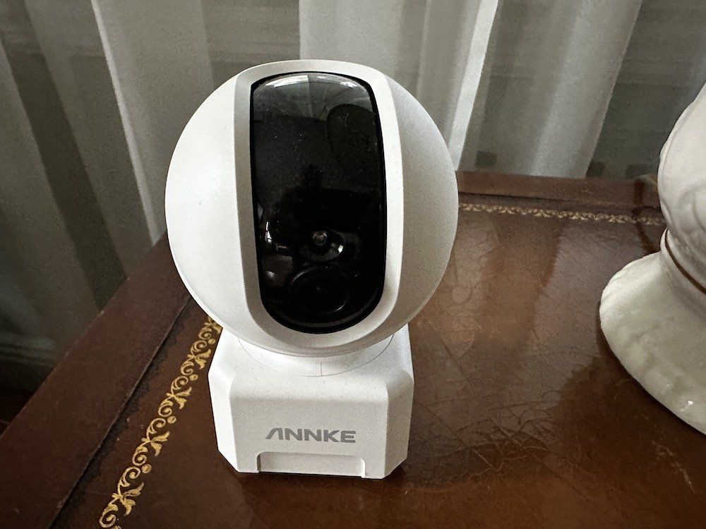 a product shot of Annke pan and tilt camera