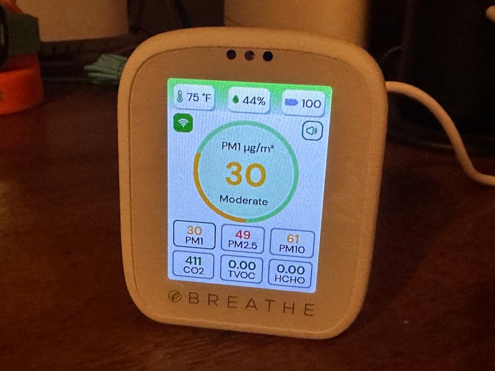 a photo of Breathe Airmonitor Plus Smart Air Quality Monitor