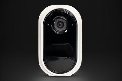 a product shot ofd Abode Edge Camera
