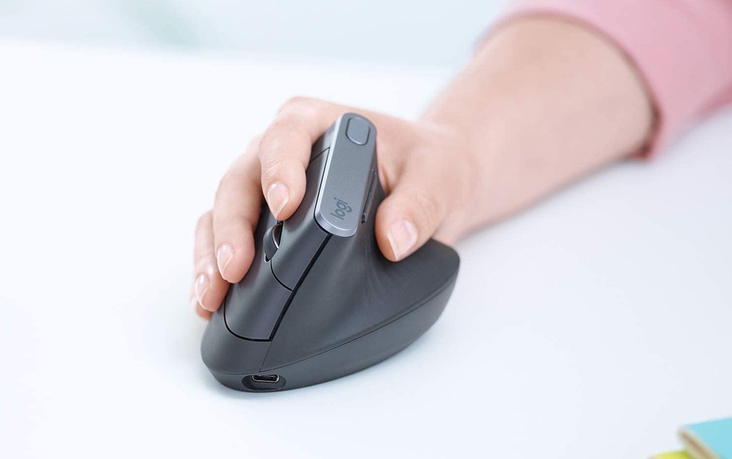 Logitech MX Vertical Wireless Mouse