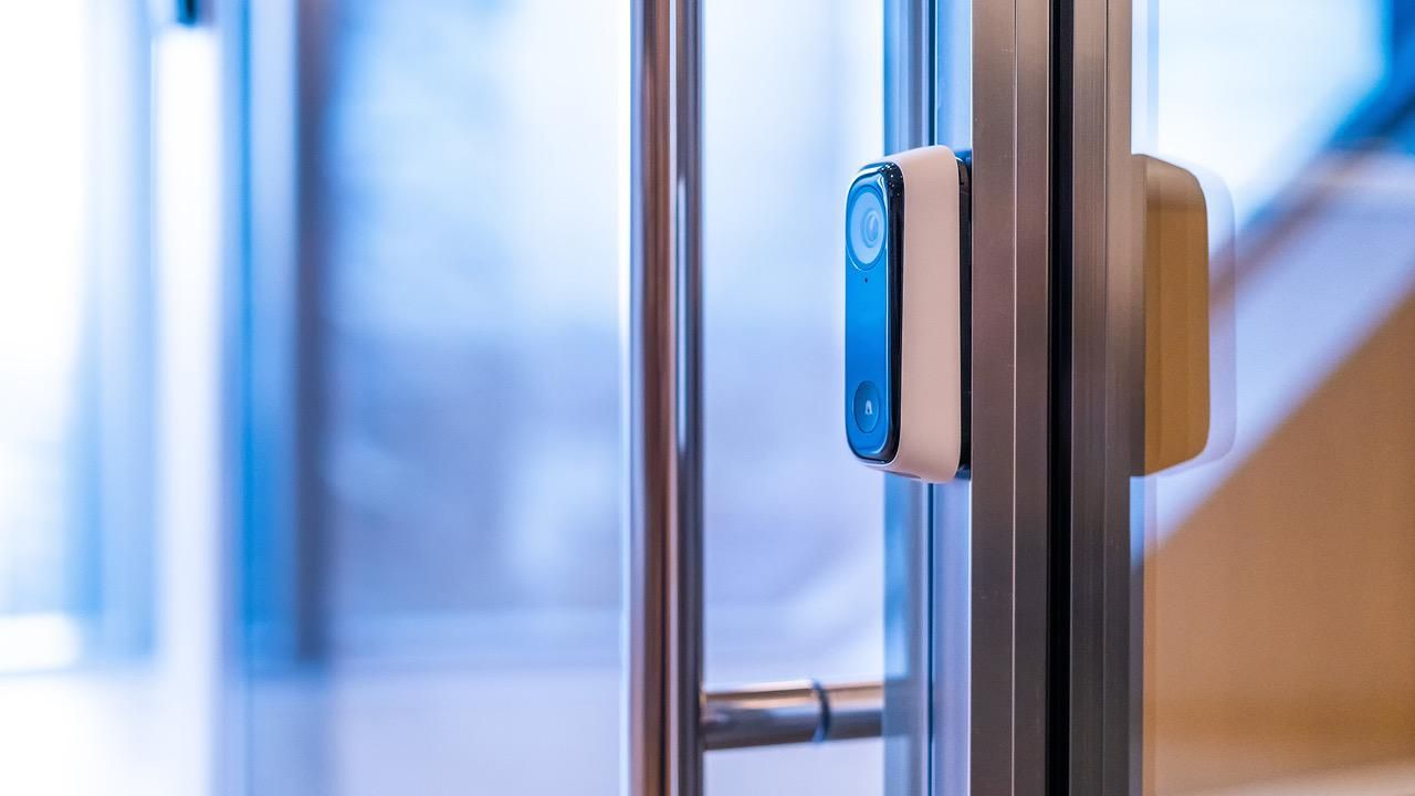 Xfinity video doorbell on a entryway