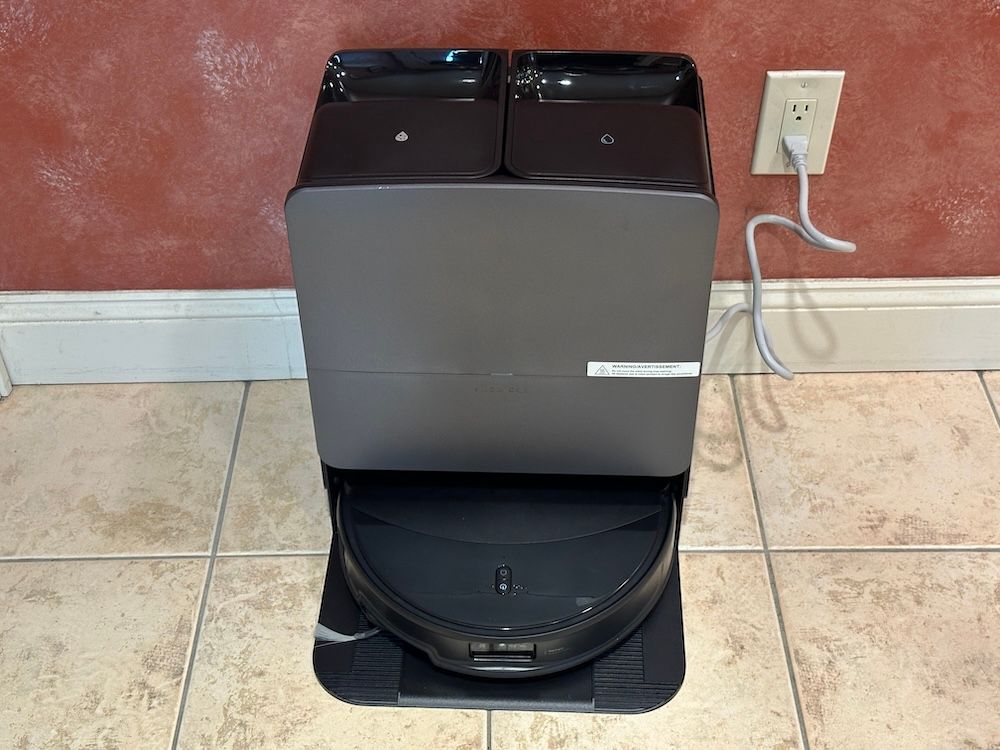 photo of Roborock Saros 20 Robot Vacuum