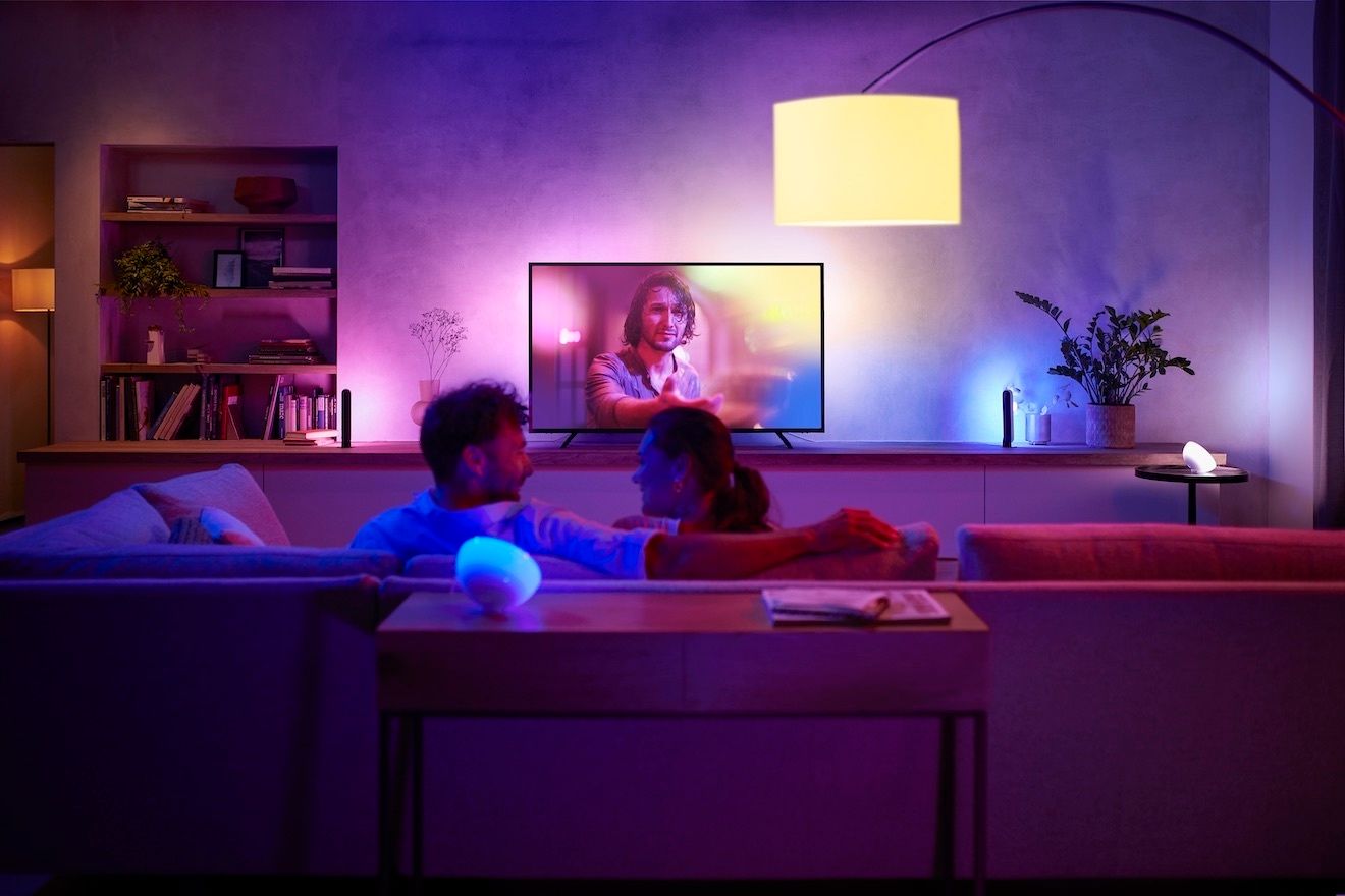 Philips Hue Sync Box review: Smart lighting for movie night - Gearbrain