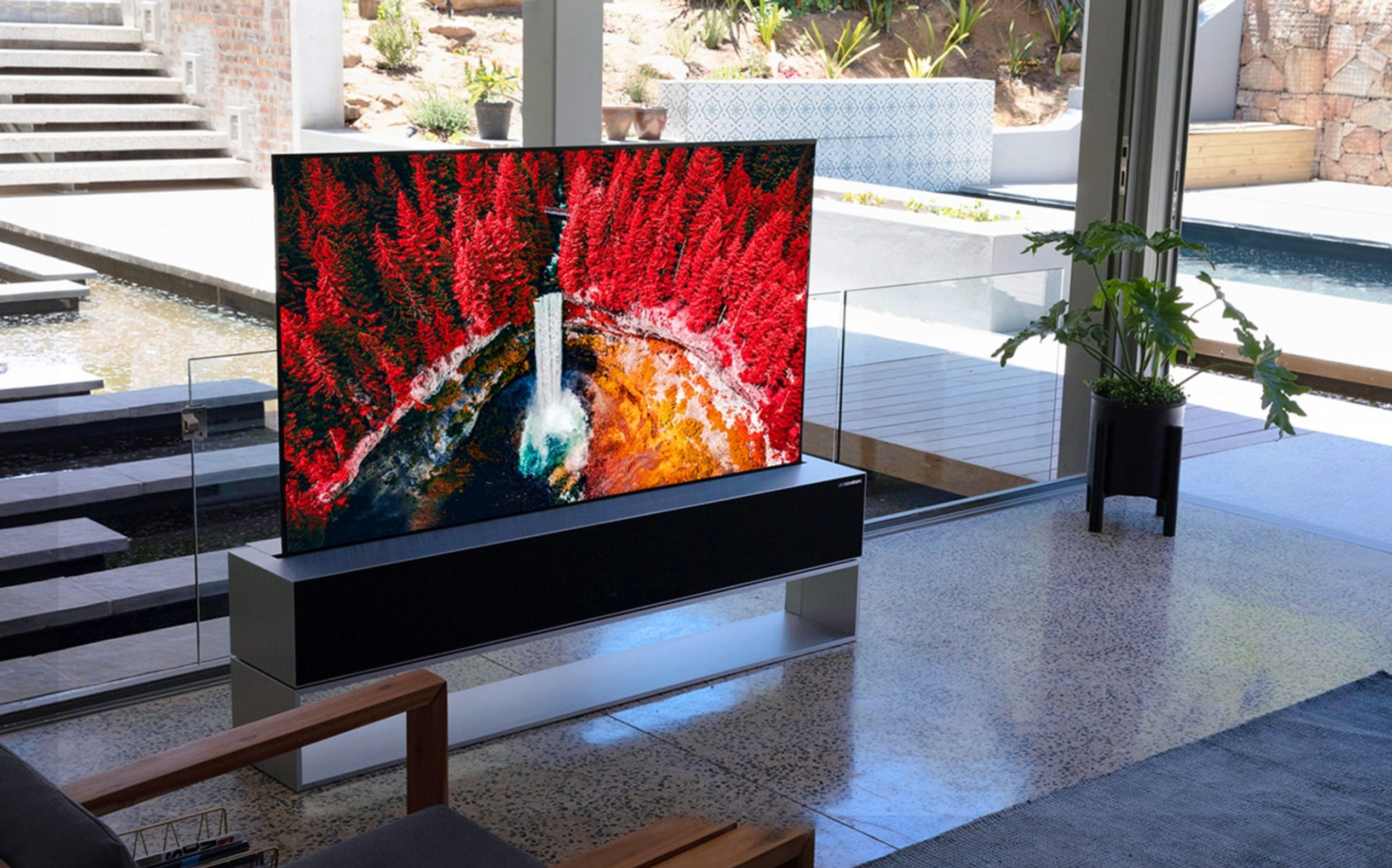 LG rollable TV