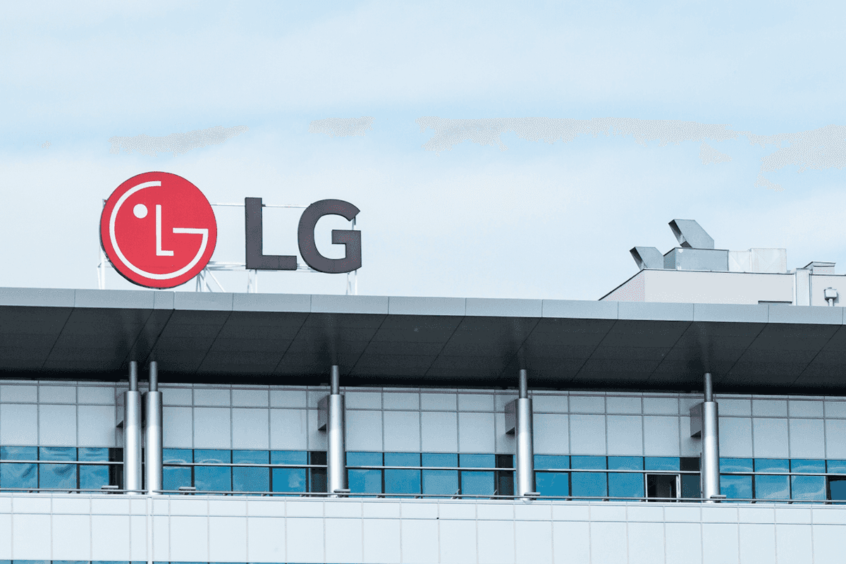 LG sign on top of a bulding