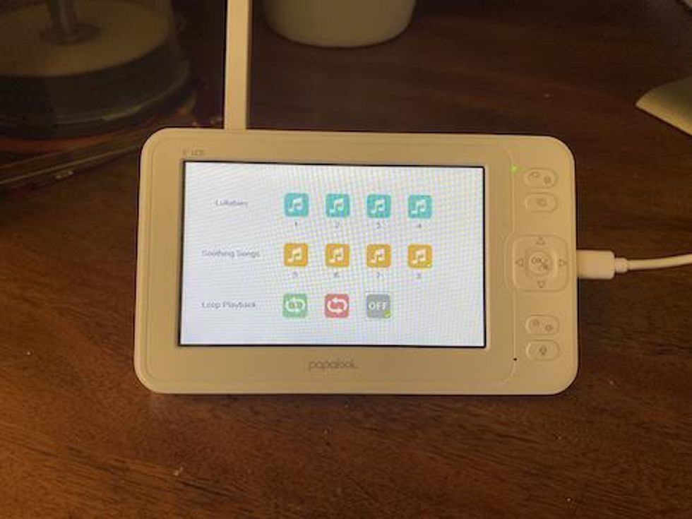 lullabies screen on papalook monitor