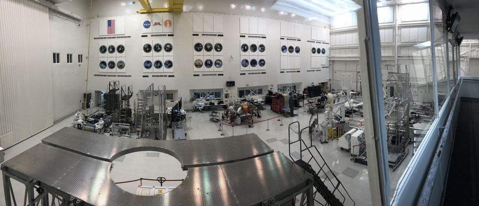 Mars rover Perseverance being built in 2018 at JPL
