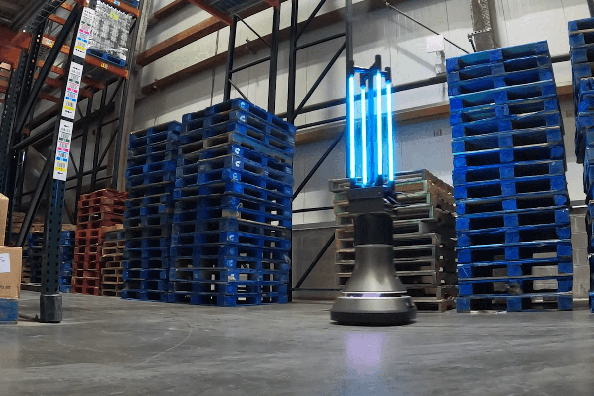 MIT CSAIL robot uses UVC light to disinfect warehouses from coronavirus