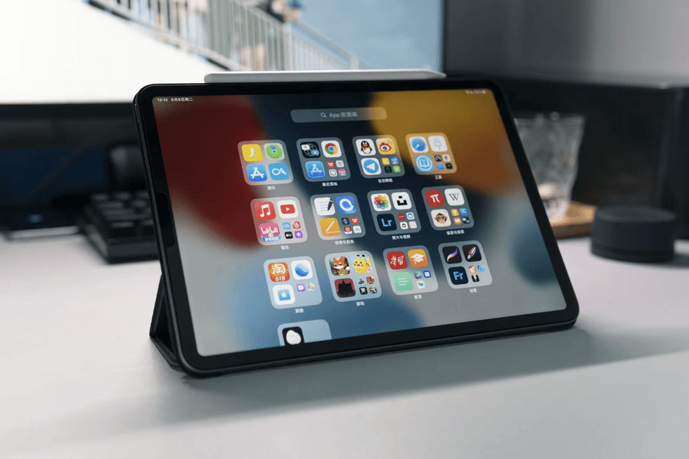 photo of a tablet showing apps