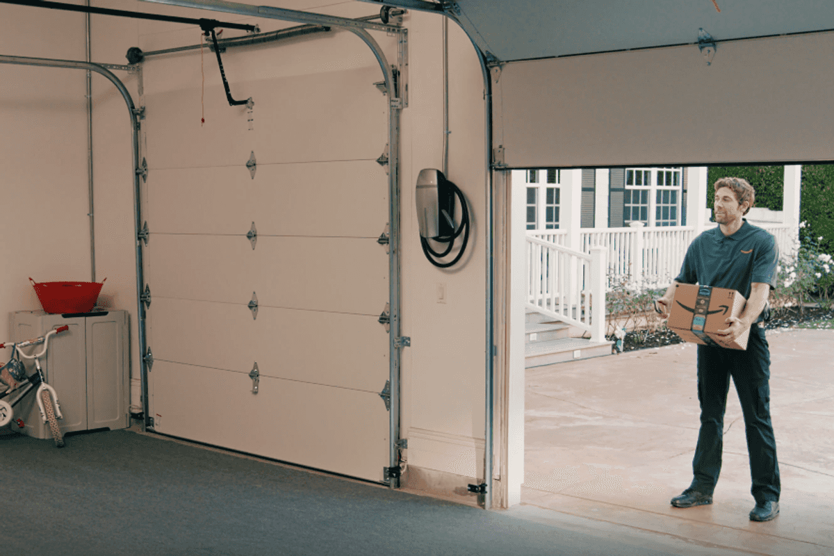 Photo of Amazon Key in-garage delivery service