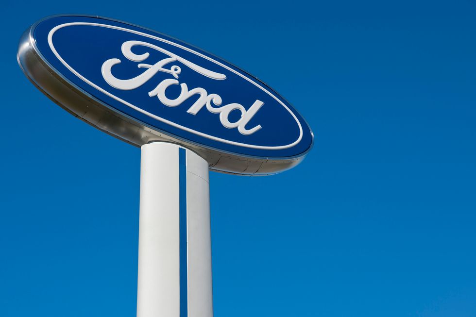 photo of Ford sign at a dealership