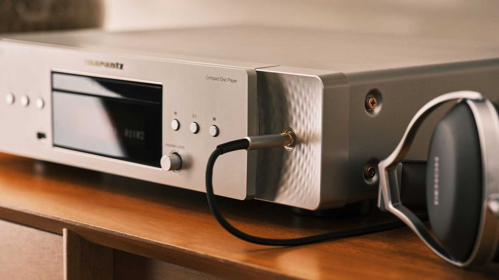 photo of Marantz 70 with headphones plugged in