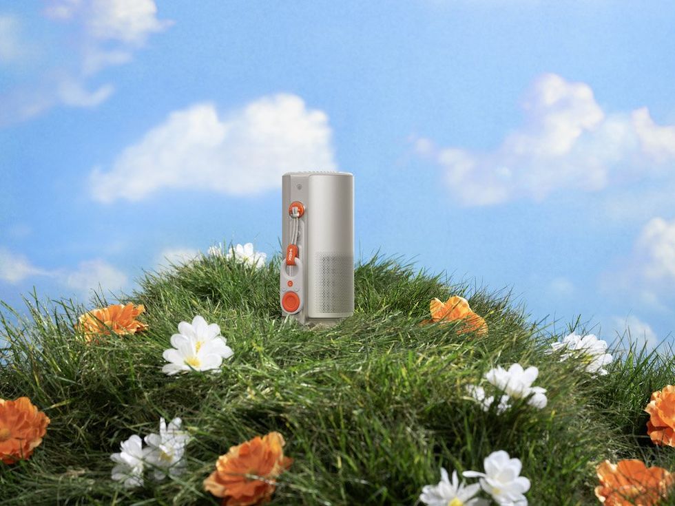 photo of MoGo 4 in the grass in a field