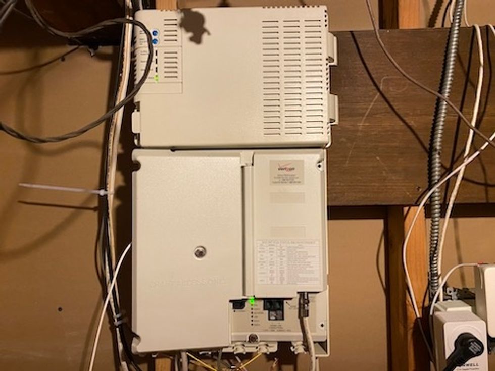 Photo of old Verizon FiOS setup in basement