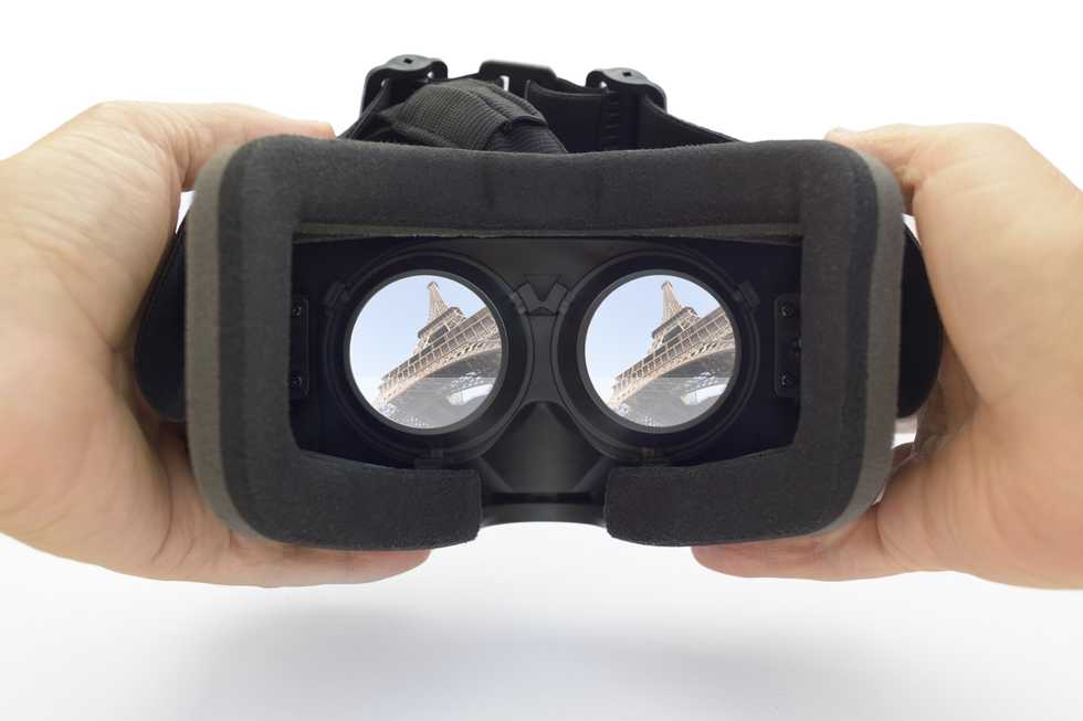 photo of samsung gear VR headset