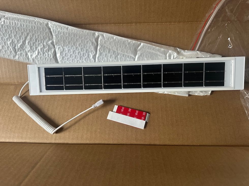 photo of solar panel to power Bringnox Smart Blinds