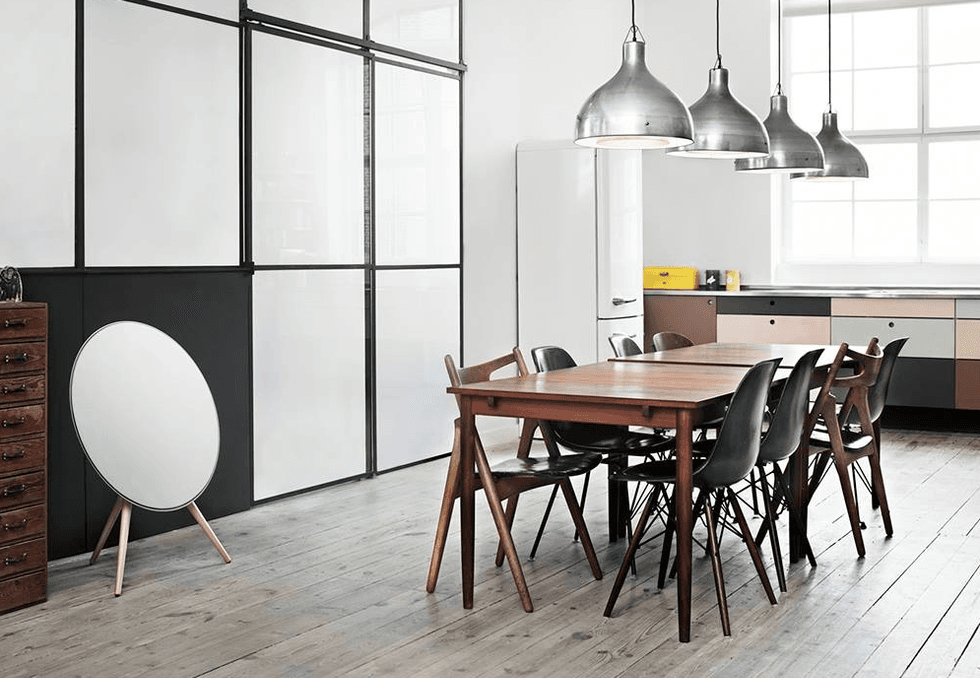 Photo of the Bang & Olufsen Beoplay A9 smart speaker