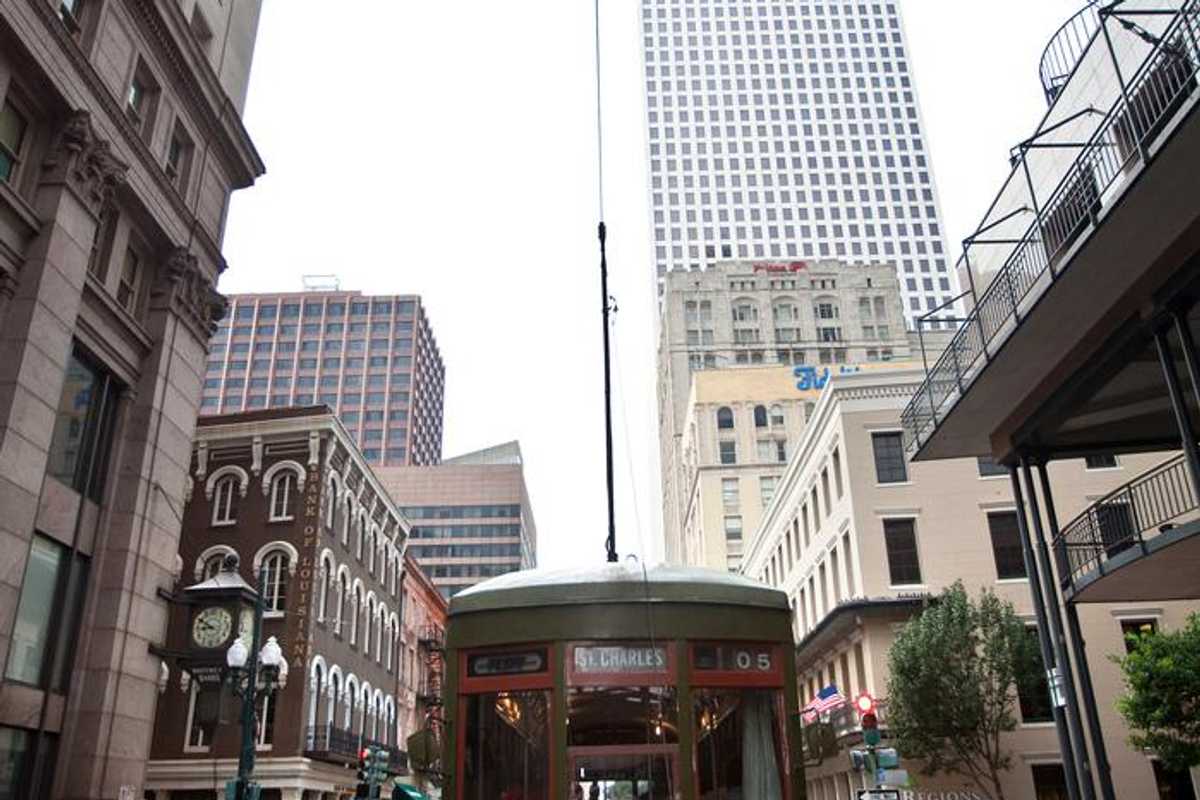 photo of trolley car in New Orl