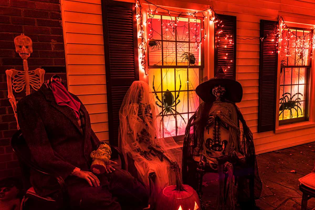 Build a Smart Haunted House for Halloween 2025 - Gearbrain