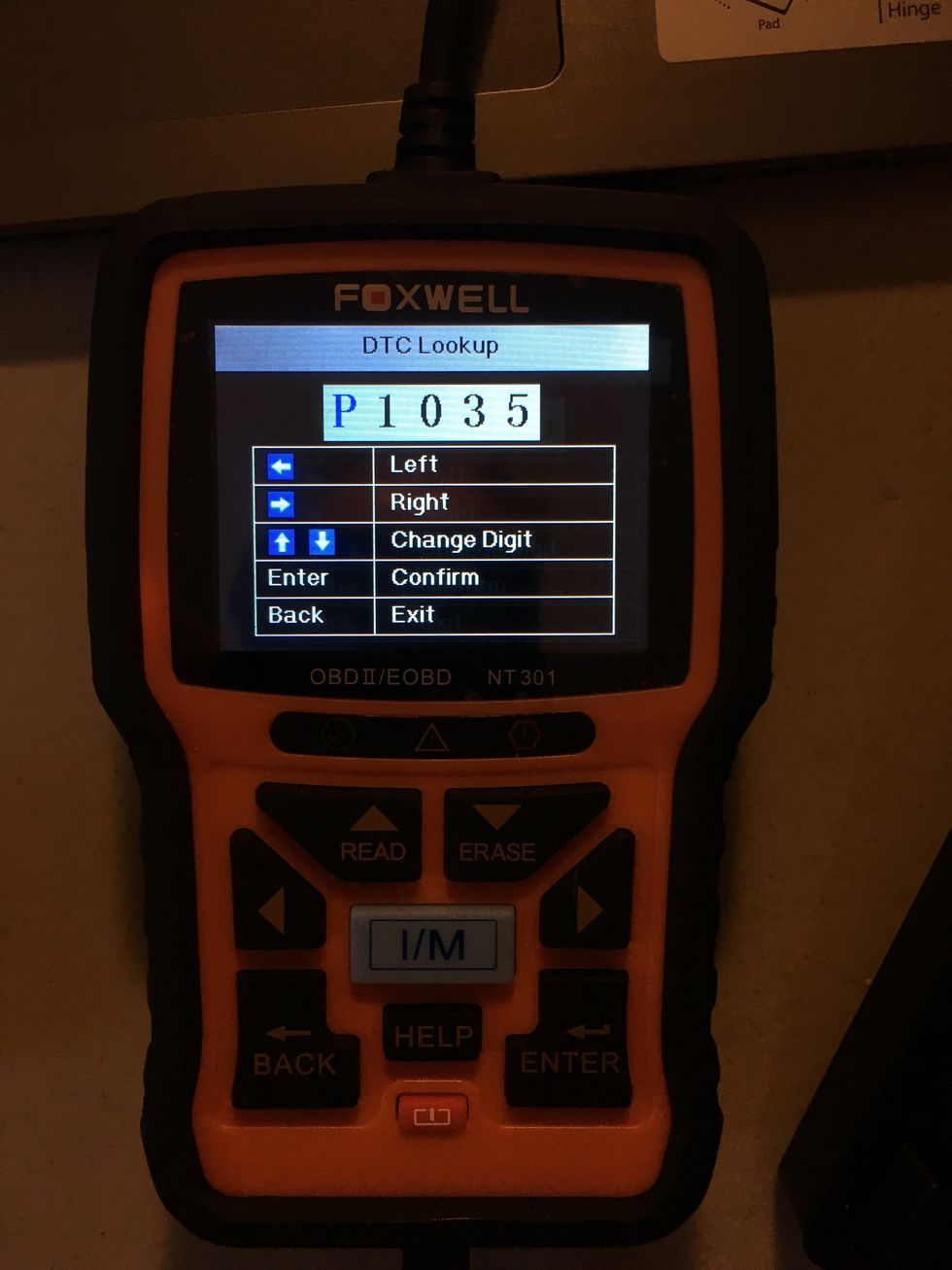 picture of the screen of foxwell nt301 code reader